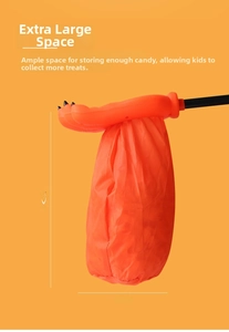Detail showing dimensions of 25x18cm for the orange monster claw Halloween candy bag