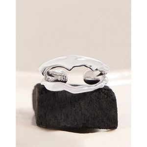 Minimalist S925 sterling silver wavy double-layer open ring on a black charcoal base