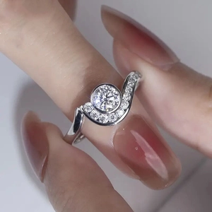 Anillo De Cobre Con Banda Ondulada Irregular Para Mujer Circonita Redonda Engaste En Bisel Joyería De Boda Compromiso
