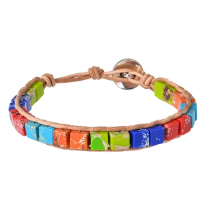 Bracelet bohème avec pierres impériales colorées et fermoir fleur de lotus