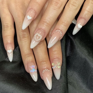 Almond Shape Press On Nails Long Ombre Nude Pink 3D Heart Bear Bow Design Artificial Pearl Decor Sweet Style For Women