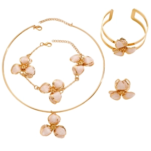 Elegantes vergoldetes Schmuckset mit rosa Emaille-Blumen inklusive Kette und Armband