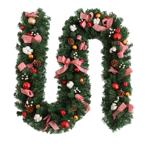 2.7m Christmas garland with pine cones, red gold ornaments and plaid bows for holiday decor