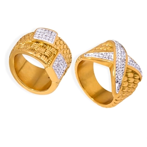 Luxury Titanium Steel Gold Plated Rhinestone Ring Women Fashion Wide Braided Twist Geometric X-Cross Finger Ring Jewelry