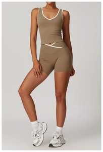Detailed view of criss-cross high waist yoga set with contrast binding and open back