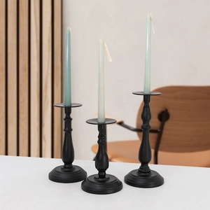 Nordic Minimalist Black Iron Candlestick European Retro Metal Candle Holder For Dining Table Home Decor Elegant Taper Candle Stand Wedding Party Decoration