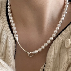 Minimalist 925 sterling silver necklace with white pearls and curved metal tube