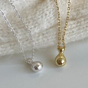 Elegant S925 sterling silver gourd pendant necklace in gold and silver finishes