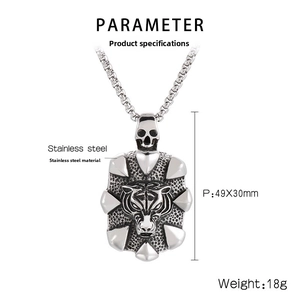 Detailed view of stainless steel tiger head pendant with skull accents, size 49x30mm