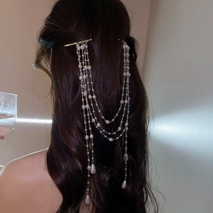 Elegant gold chain hair clip with multi-layer pearls and long tassel for women back hairstyle