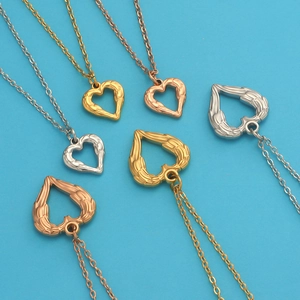 Heart Pendant Necklace For Women 304 Stainless Steel Winged Texture Snake Bone Chain Elegant Fashion Jewelry Gift