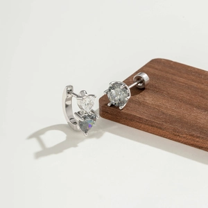 Heart Zircon Cartilage Piercing Ear Buckle And Round Gray Zircon Helix Stud In Titanium Steel And Copper Retro Jewelry