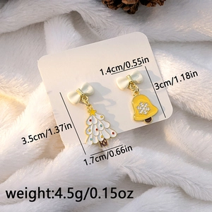 Detailed dimensions of asymmetric Christmas tree and bell earrings with white bows