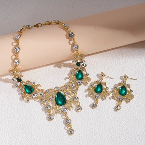 Luxuriöses Gold-Halsketten-Set mit grünen Harz-Tropfen und Kristallen im Vintage-Stil