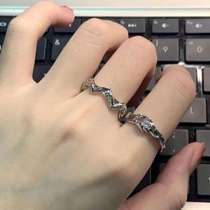 Bague vague irrégulière en pierre de lune argentée pour hommes et femmes ajustable