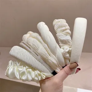 Elegant Pleated Fabric Headband With Artificial Pearl Padded High Top Hair Band For Women Fashion Sweet Style
