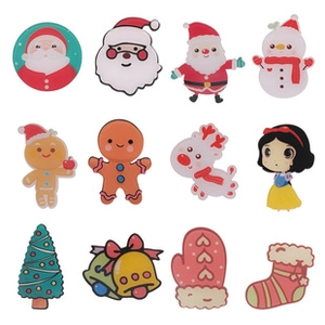 Collectie van 12 feestelijke kerstspelden met de Kerstman, rendieren en sneeuwvlokken