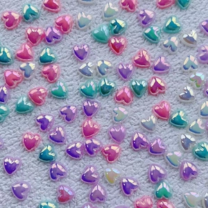 Colorful aurora heart-shaped resin nail art charms with iridescent polarization effect