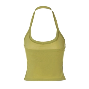 Détail du haut dos nu vert olive en maille côtelée avec une coupe ajustée slim