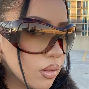 Y2K oversized wrap-around sunglasses with tortoiseshell frame and metallic cannage detail