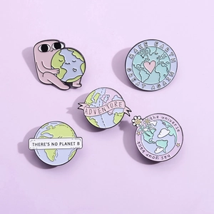 Épingles Émaillées Protection Terre Alliage Dessin Animé Cœur Lettres Broche Environnement Aventure Badge Pour Vêtements Sac