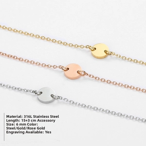 Detailed view of adjustable stainless steel bracelets in gold, rose gold, and silver finishes