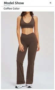 Ensemble de yoga marron café avec legging évasé à taille croisée et haut de sport