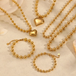 Klobiger Rundperlen Schmuck 18K Vergoldeter Edelstahl Herzanhänger Halskette Und Armband Damen Nischenstil