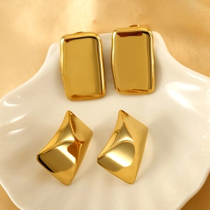 Boucles D'oreilles Géométriques Minimalistes Plaqué Or 18K Acier Inoxydable 304 Carré Rectangulaire Lisse Femmes
