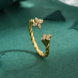 Minimalist Gold Plated Copper Twist Rope Open Ring With Clover Design Inlaid Zirconia Elegant Fashion Finger Ring For Women