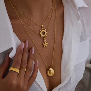 Three-layer 18k gold plated stainless steel necklace set with sun and flower pendants