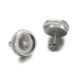 Funkelnde Ohrstecker-Rohlinge aus Titanstahl in Silber mit Zirkonia-Rand für DIY-Schmuck