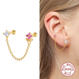 Boucle d'oreille S925 or avec pampille, trèfle rose et zircon en vue fractionnée