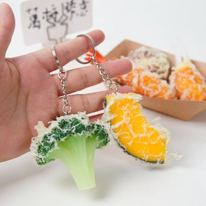 Kreatives PVC-Anhänger-Set mit frittierten Tempura-Garnelen und Gemüse-Nachbildungen