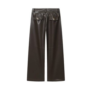 Pantaloni a gamba larga in ecopelle marrone scuro con tasche posteriori dorate