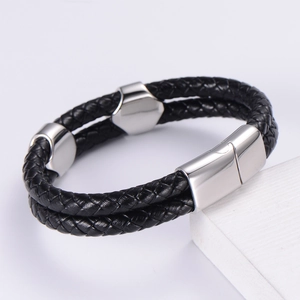 Bracciale da uomo in pelle nera intrecciata a doppio strato con chiusura magnetica in acciaio argento