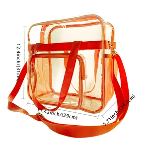 Detaillierte Größenangaben für die transparente PVC-Tasche mit orangefarbenen Tragegurten