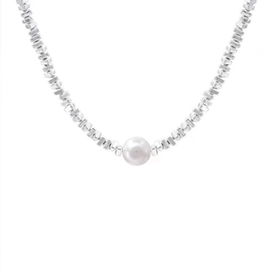 Elegant silver square link necklace with a central white pearl for modern women style
