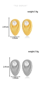 Detail view of retro flower earrings with pearl in gold and silver showing dimensions