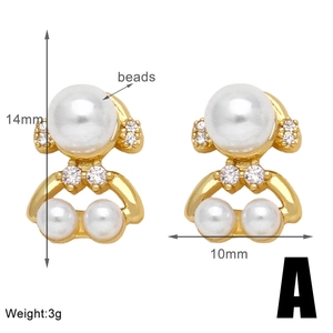 Detail view of 14mm bear earrings with white pearls and sparkling zircon in gold finish