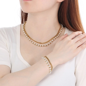 Gioielli Collana E Bracciale Acciaio Inossidabile Perla Artificial Di Conchiglia Multistrato Placcato Oro 18K Moda Elegante Per Donne