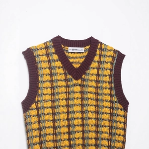Women's V-neck knitted vest with yellow and deep purple plaid pattern texture