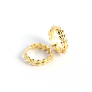 Minimalist S925 silver leaf hoop earrings with polished golden metallic texture and relief