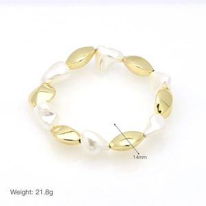 Detail showing 14mm beads and 21.8g weight of the 18k gold plated pearl bracelet