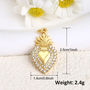 Gold heart pendant with crown design and crystals, size 2.5cm by 1.4cm, 2.4g weight
