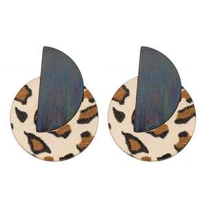 Retro acrylic leopard print round earrings with iridescent geometric semicircular overlay