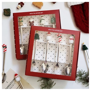 Coffret cadeau rouge de 4 pièces avec cuillères et fourchettes de Noël en acier 304
