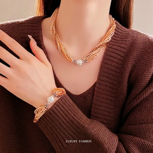 Ensemble collier et bracelet multicouches en perles avec fermoir boule diamant argenté