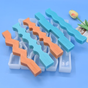 Irregular geometric candle silicone molds and finished wave scented candles set