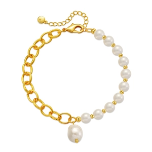 Elegant 18K gold plated beaded bracelet with white pearls and large baroque pendant